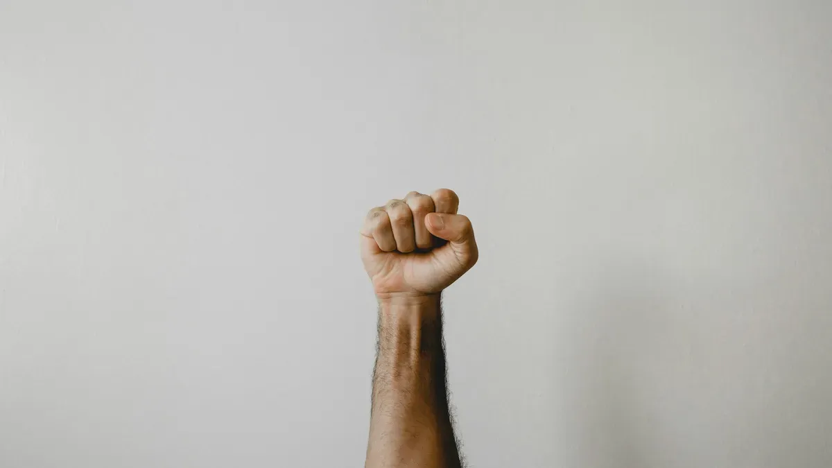 Percepção de Injustiça: Como Molda Nossas Decisões