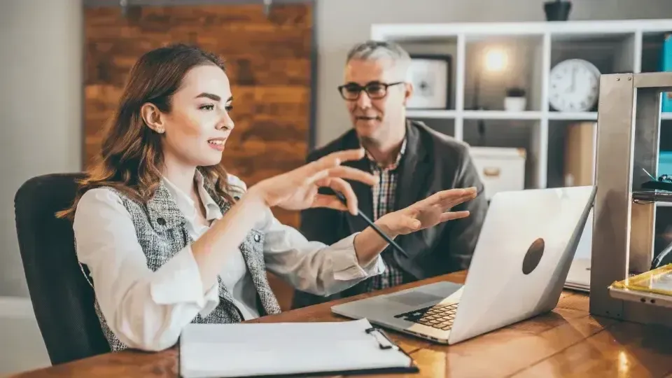 Mentoria Reversa: Aprendendo com Novas Gerações