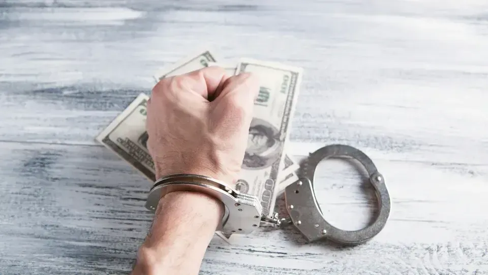 A Racionalidade dos Crimes Financeiros e seu Impacto Econômico