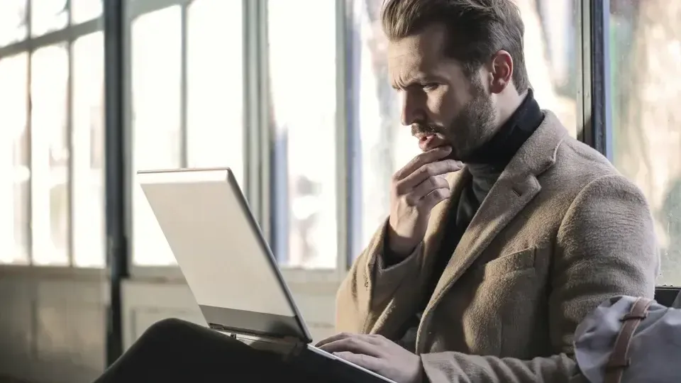 Intuição e raciocínio: quando confiar em seu instinto?