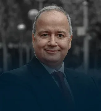 Vitor Salino de Moura Eça