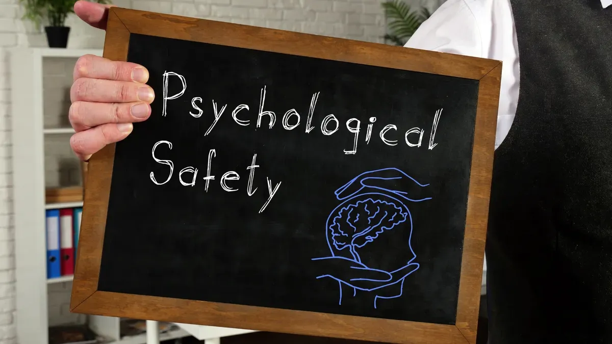 Como promover a segurança psicológica no trabalho? Confira 5 estratégias eficientes