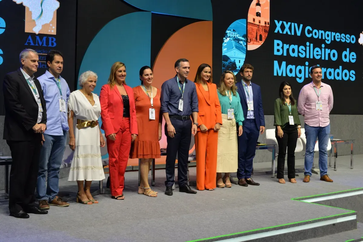 XXIV CBM: seis teses de associados da AMB são aprovadas na internet e apresentadas na Assembleia Geral