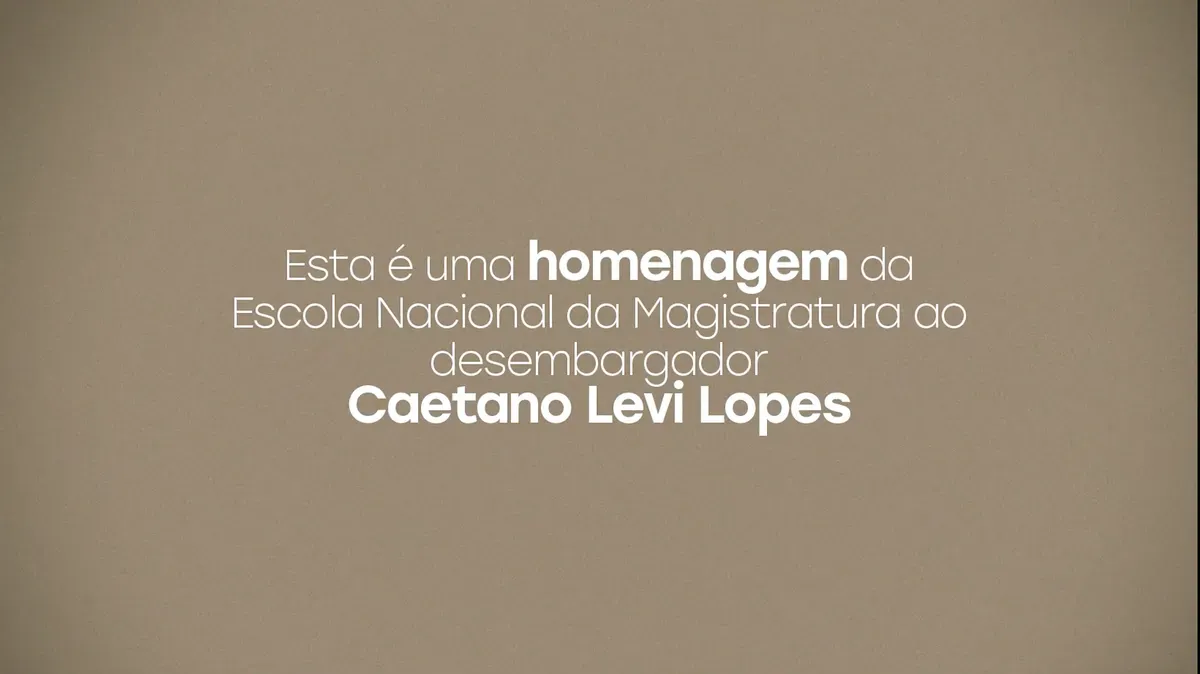 Dia do professor: ENM homenageia desembargador Caetano Levi Lopes por 49 anos de dedicação à docência