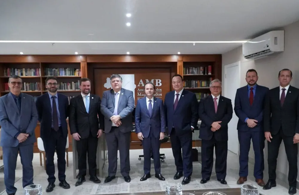 Parceria Internacional: ENM renova cooperação com escola Accademia Juris Roma