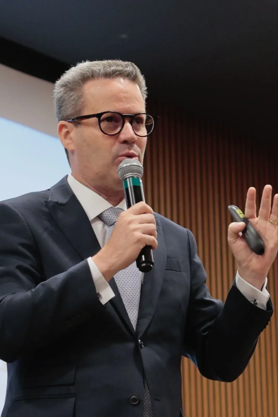 Nestor Eduardo Araruna Santiago