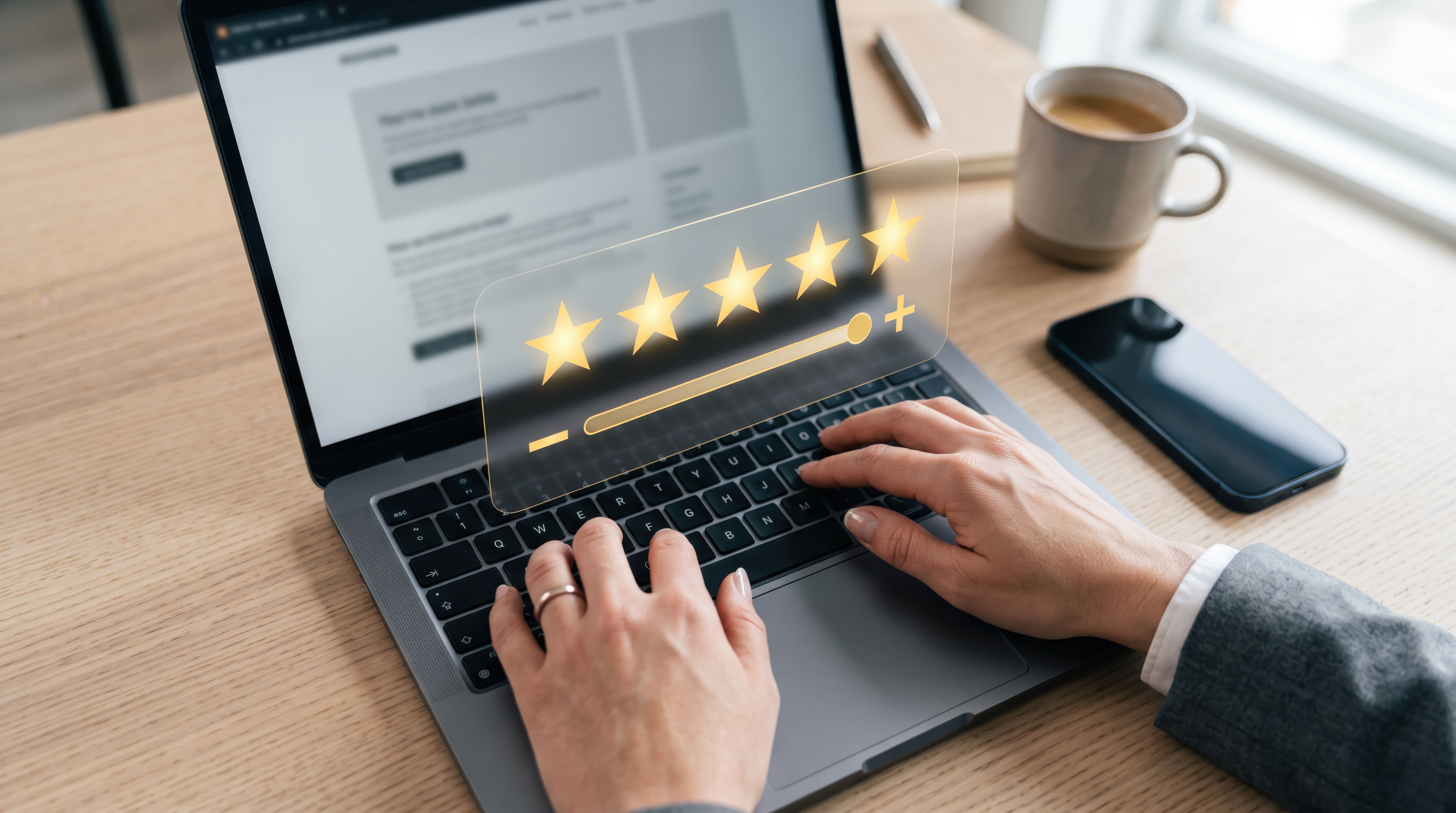 Como evitar distrações visuais em marketing online para aumentar conversão